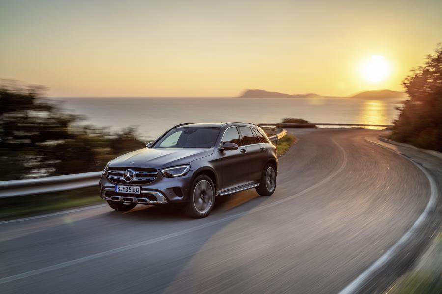  Mercedes-Benz GLC300 4Matic (X253) 2019 года  (WW) (фото 2 из 41)